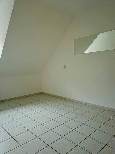 Wohnung zur Miete 349 € 1 Zimmer 32 m² frei ab sofort Weiherhof Zirndorf 90513