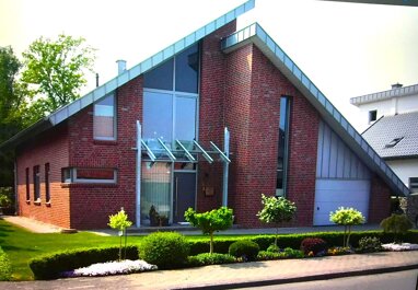 Einfamilienhaus zum Kauf 9 Zimmer 210 m² 1.038 m² Grundstück Stettiner-Str.- Nord 9 Löningen Löningen 49624