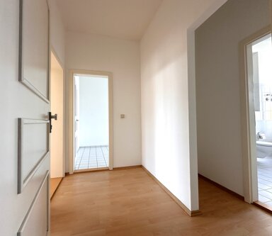 Wohnung zur Miete 310 € 2 Zimmer 61 m² 3. Geschoss Karl-Immermann-Straße 32 Zentrum 013 Chemnitz 09111