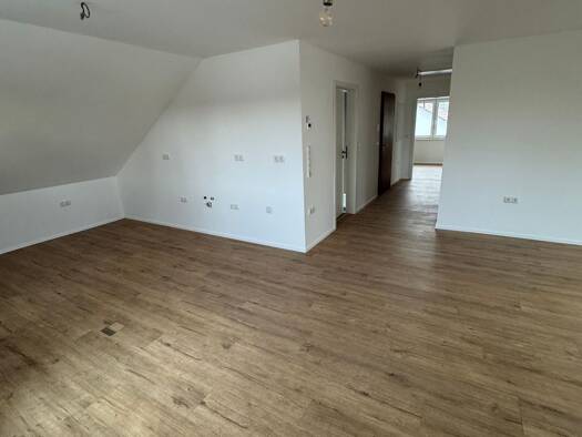 Wohnung zur Miete 1.080 € 3 Zimmer 90 m² Geschoss 2/3 frei ab 01.02.2026 Schwebheim 97525