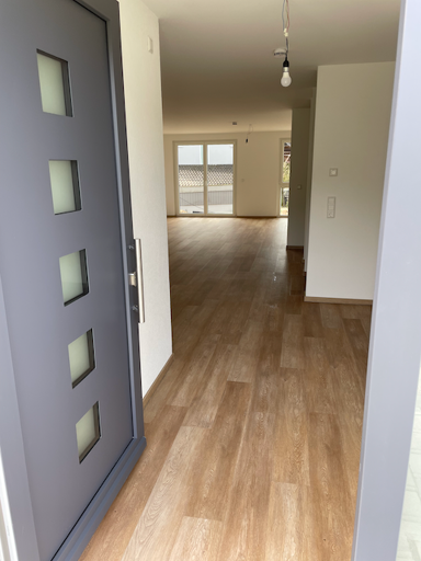 Reihenmittelhaus zur Miete 1.900 € 5,5 Zimmer 160 m² 185 m² Grundstück frei ab 01.06.2025 Wehratalstraße 31b Öflingen Wehr 79664