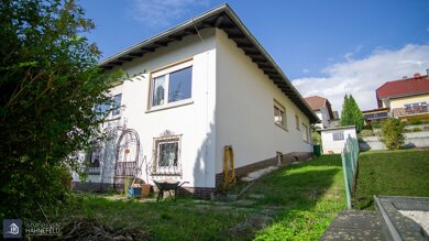 Bungalow zum Kauf 166.000 € 6 Zimmer 127,8 m² 784 m² Grundstück frei ab sofort Blessenbach Weinbach 35796