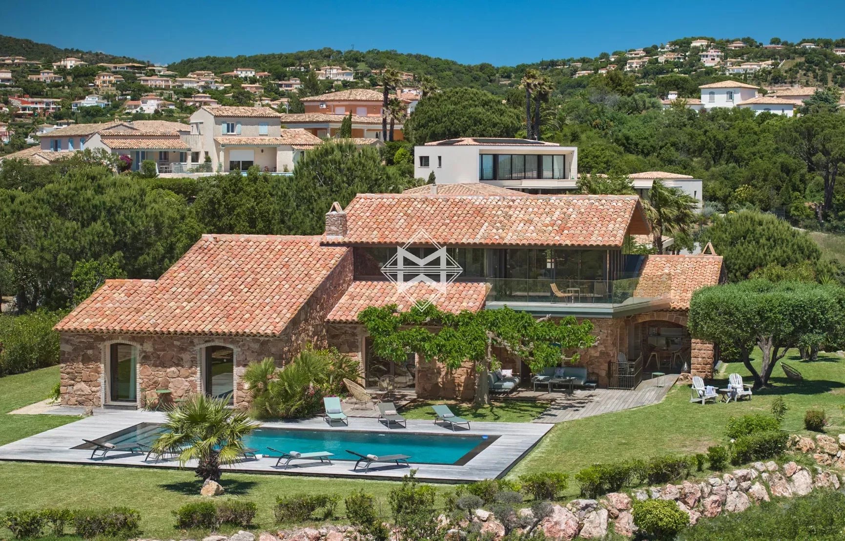 Villa zur Miete provisionsfrei 48.000 € 12 Zimmer 320 m²<br/>Wohnfläche 1.372 m²<br/>Grundstück Ville-Les Saquedes-Le Bouillonnet Sainte-Maxime 83120