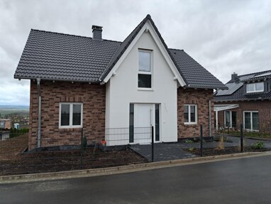 Einfamilienhaus zur Miete 1.600 € 5 Zimmer 144 m² 634 m² Grundstück frei ab sofort Helene-Weber-Ring 12 Langenholtensen Northeim 37154