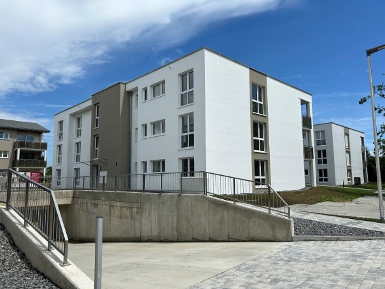 Wohnung zur Miete 1.090 € 3 Zimmer 91 m² Jestetten Jestetten 79798