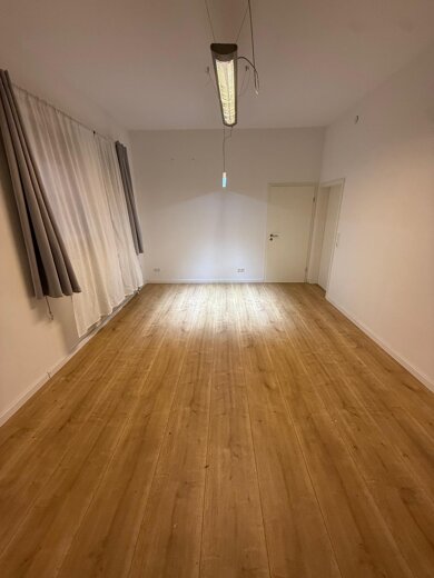 Büro-/Praxisfläche zur Miete provisionsfrei 320 € 1 Zimmer 20,5 m² Bürofläche Brauereistraße 13 Plankstadt 68723