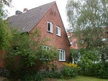 Haus zur Miete Wohnen auf Zeit 645 € 4 Zimmer 100 m² Burgtor / Stadtpark Lübeck 23566