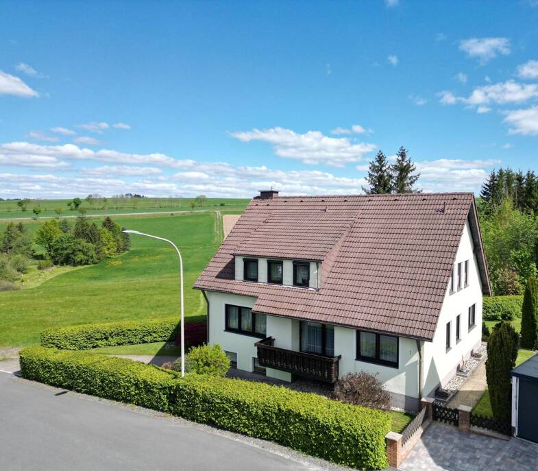 Einfamilienhaus zum Kauf 279.000 € 8 Zimmer 174 m² 913 m² Grundstück Geroldsreuth Geroldsgrün 95179