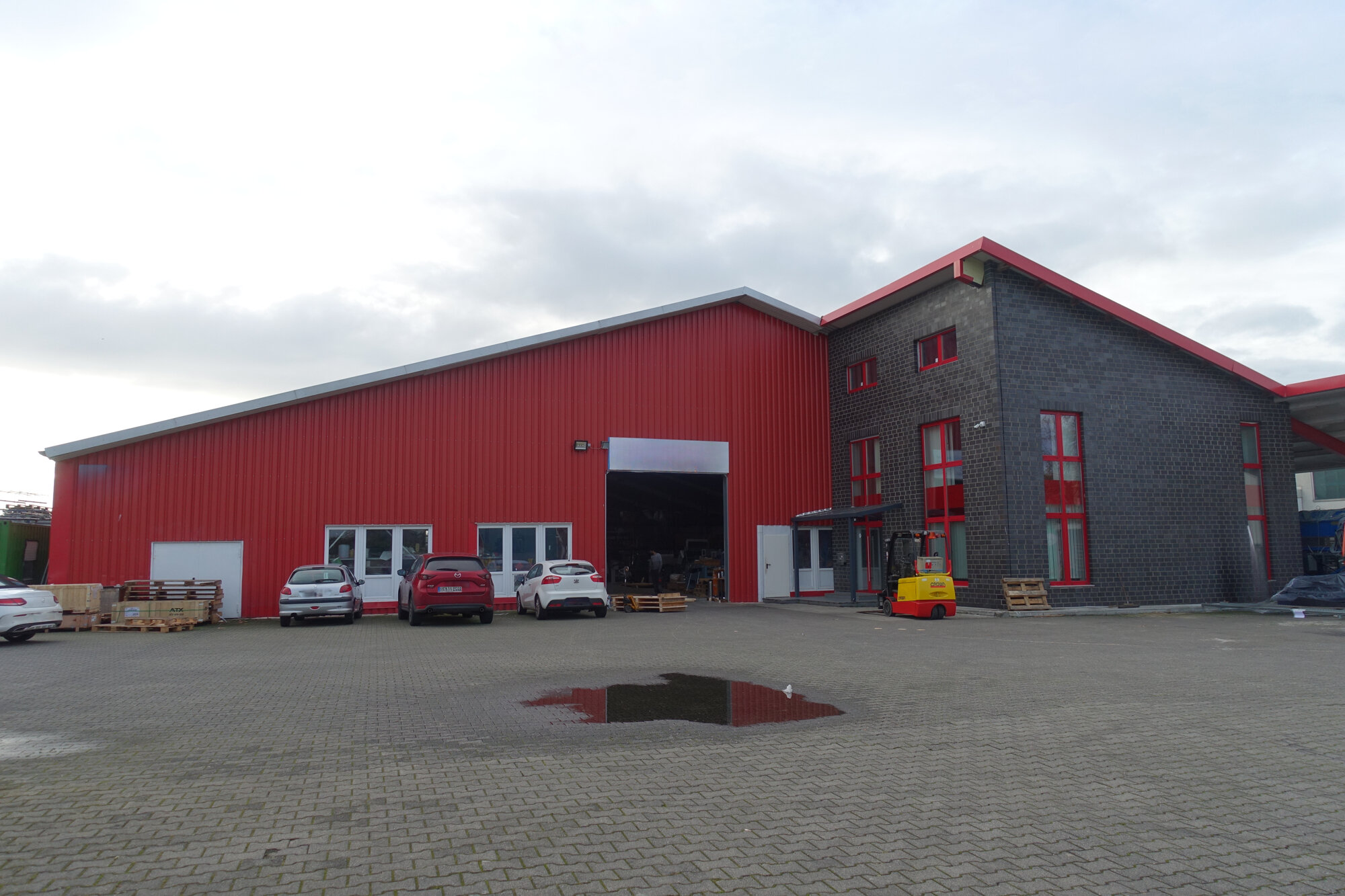 Produktionshalle zum Kauf 706,27 € 2.040 m² Lagerfläche Ophoven Wassenberg 41849