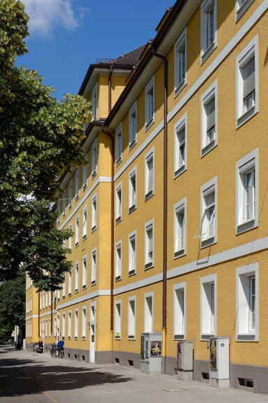 Wohnung zur Miete 1.354 € 4 Zimmer 89,2 m² 2. Geschoss frei ab 28.04.2025 Prinzregentenstraße 125 Altbogenhausen München 81677