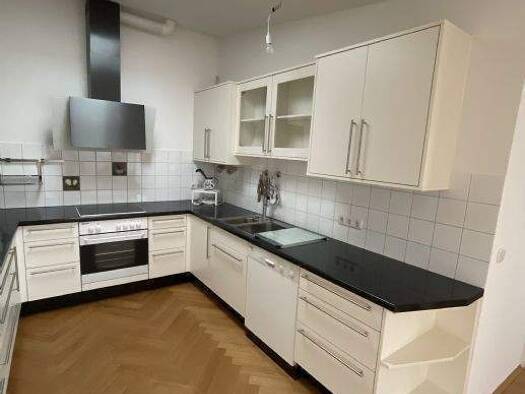 Wohnung zur Miete 920 € 2 Zimmer 89 m² 2. Geschoss frei ab 01.01.2026 Innenstadt Fulda 36037