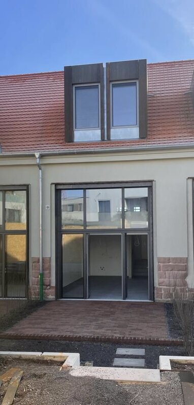Wohnung zur Miete 700 € 3,5 Zimmer 109 m² Fritz-Siegel-Straße 25 Landau Landau in der Pfalz 76829