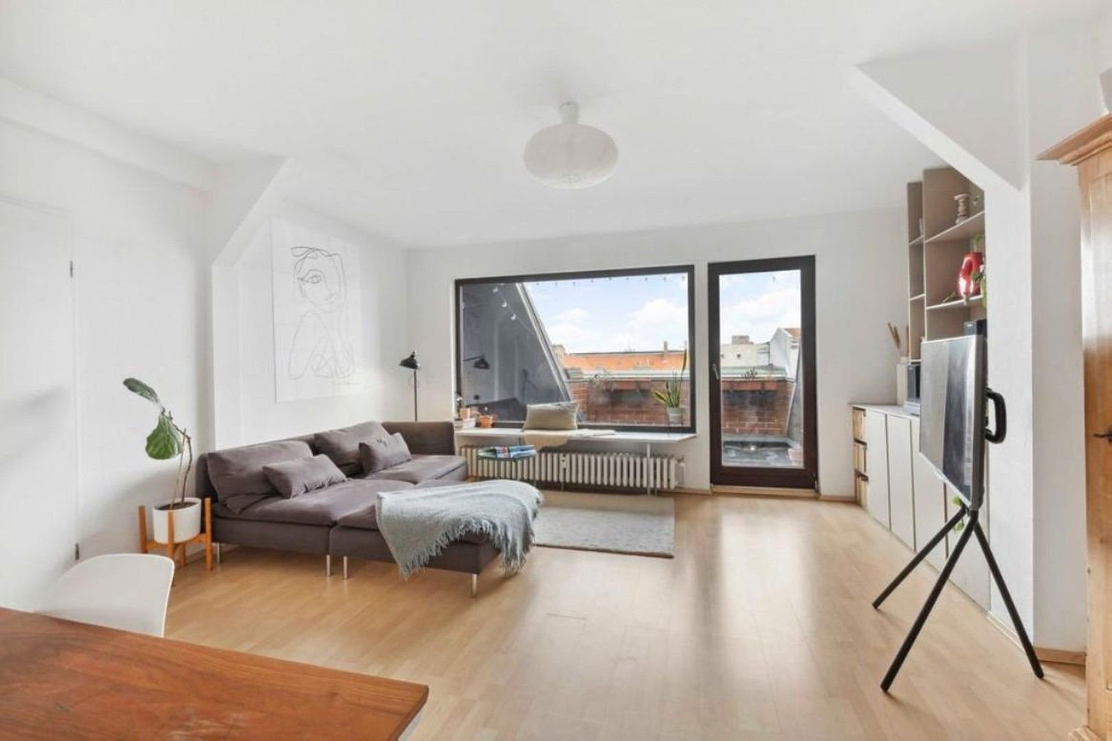 Wohnung zum Kauf provisionsfrei 595.000 € 4 Zimmer 107,3 m²<br/>Wohnfläche 5.<br/>Geschoss Sophie-Charlotten Str.51 Charlottenburg Berlin 14059