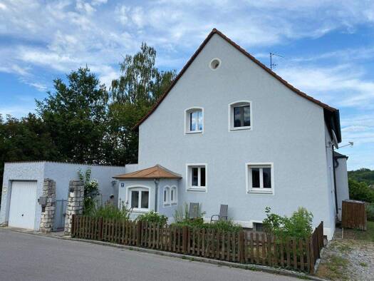 Mehrfamilienhaus zum Kauf 5 Zimmer 135 m² 720 m² Grundstück Lappersdorf 93138