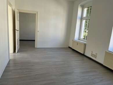 Wohnung zur Miete 243 € 2 Zimmer 49 m² 1. Geschoss frei ab sofort Wilhelmstraße 1 A Aschersleben Aschersleben 06449