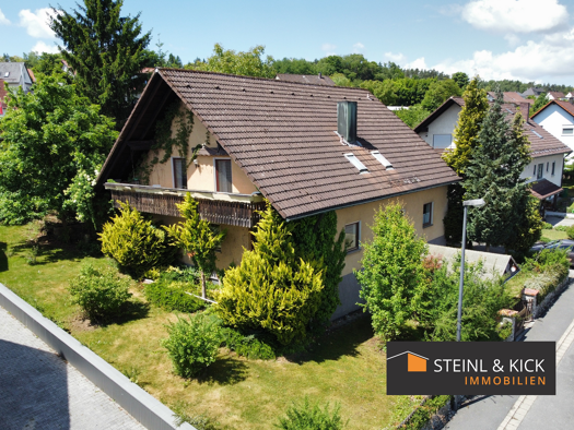 Mehrfamilienhaus zum Kauf 259.000 € 8 Zimmer 195 m² 841 m² Grundstück frei ab sofort Sulzbach-Rosenberg 92237