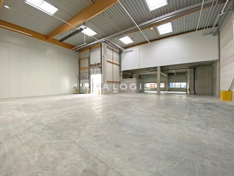 Halle/Industriefläche zur Miete 2.440 m²<br/>Ladenfläche Ab 951 m²<br/>Teilbarkeit Bergborbeck Essen 45356