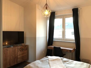 Wohnung zur Miete Wohnen auf Zeit 790 € 4 Zimmer 12 m² frei ab 21.11.2024 Wilhelm-Hauff-Straße Westend - Süd Frankfurt am Main 60325