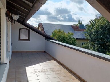 Wohnung zum Kauf 378.000 € 4,5 Zimmer 139 m² 2. Geschoss Hohes Kreuz - Osthafen - Irl Regensburg 93055