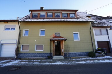 Mehrfamilienhaus zum Kauf 305.000 € 7 Zimmer 200 m² 301 m² Grundstück Hintschingen Immendingen / Hintschingen 78194
