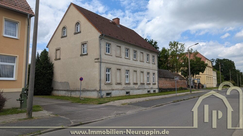 Mehrfamilienhaus zum Kauf 645.000 € 338 m²<br/>Wohnfläche 2.439 m²<br/>Grundstück Neuruppin Neuruppin 16816