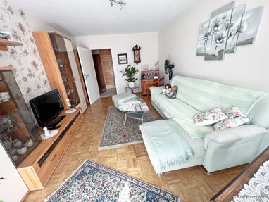 Wohnung zum Kauf 239.000 € 2 Zimmer 54 m² 1. Geschoss Untertürkheim Stuttgart / Untertürkheim 70327