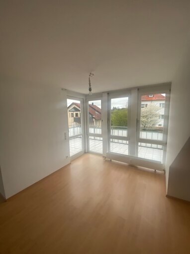 Wohnung zur Miete 640 € 2,5 Zimmer 70 m² 3. Geschoss Geschwister-Scholl Straße 34 Öhringen Öhringen 74613