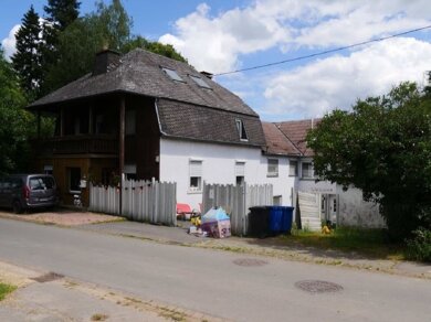 Mehrfamilienhaus zur Zwangsversteigerung provisionsfrei 220.000 € 6 Zimmer 295 m² 4.845 m² Grundstück Niederweiler 54636