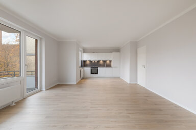 Wohnung zur Miete 1.080 € 3 Zimmer 87,4 m² 3. Geschoss St. Lorenz - Süd Lübeck 23558