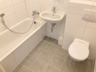 Wohnung zur Miete 235 € 1 Zimmer 33,5 m² 2. Geschoss Gneisenauring 25 Gneisenauring Magdeburg 39130