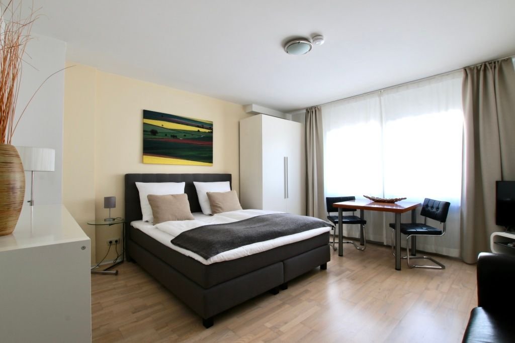 Wohnung zur Miete Wohnen auf Zeit 2.116 € 2 Zimmer 32 m²<br/>Wohnfläche 30.11.2024<br/>Verfügbarkeit Bismarckstraße Neustadt - Nord Köln 50672