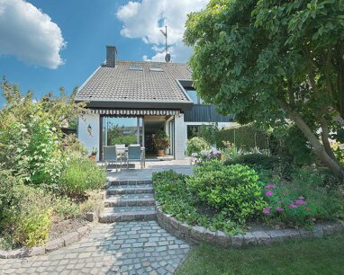 Mehrfamilienhaus zum Kauf Provisionsfrei 894.000 € 10 Zimmer 336 m² 830 m² Grundstück Tiefenbroich Ratingen 40880