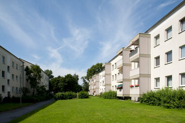 Wohnung zur Miete 671,66 € 3 Zimmer 71 m² Von-Nesselrode-Str. 27 Langenfeld - Mitte Langenfeld 40764