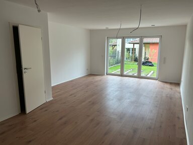 Reihenmittelhaus zur Miete 1.500 € 5 Zimmer 128 m² Im Schwalbengrund Somborn Freigericht 63579