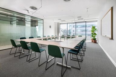 Bürofläche zur Miete provisionsfrei 1.229 € 100 m² Bürofläche teilbar von 30 m² bis 100 m² Kaiserswerther Straße 115 West Ratingen 40880