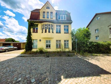 Villa zum Kauf 129.000 € 9 Zimmer 264 m² 859 m² Grundstück Josef-Jakubowski-Straße 20 Neustrelitz Neustrelitz / Strelitz Alt 17235