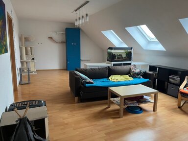 Wohnung zur Miete 990 € 3,5 Zimmer 108 m² 2. Geschoss frei ab 01.12.2024 Rottendorf 97228