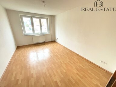 Wohnung zur Miete 400 € 2 Zimmer 57,2 m² frei ab 01.04.2025 Große Diesdorfer Straße 124 Schroteanger Magdeburg 39110