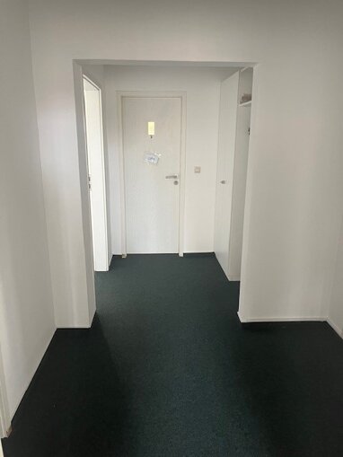Büro-/Praxisfläche zur Miete 536 € 4 Zimmer 89,5 m² Bürofläche Hasselbachplatz 5 Hasselbachplatzviertel Magdeburg 39104