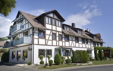 Hotel zum Kauf 18 Zimmer 860 m² 1.866 m² Grundstück Hemmenhofen Gaienhofen 78343