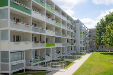 Wohnung zur Miete 322 € 2 Zimmer 57,5 m² 3. Geschoss Am Wiesengrund 39 Königshufen Görlitz 02828