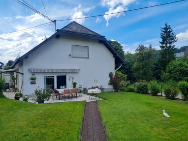 Einfamilienhaus zum Kauf 349.000 € 5 Zimmer 265 m² 978 m² Grundstück Reichenstein Puderbach VG 56305