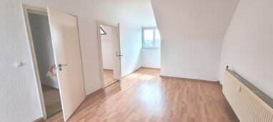 Wohnung zur Miete 228 € 1,5 Zimmer 40 m² Lange Straße 8 b Kostitz Starkenberg 04617