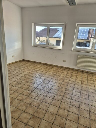 Büro-/Praxisfläche zur Miete provisionsfrei 2.385 € 7 Zimmer 250 m² Bürofläche Geldersheim 97505