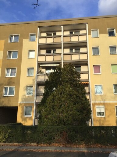 Wohnung zur Miete 487 € 4 Zimmer 71,4 m² 3. Geschoss frei ab 25.11.2024 Jessener Str. 5 Dobritz-Süd (Jessener Str.) Dresden 01257