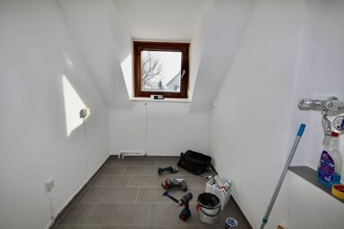 Wohnung zum Kauf provisionsfrei 180.000 € 4 Zimmer 90 m² frei ab sofort Bräuningstr. Hoffeld Stuttgart 70597