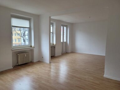 Wohnung zur Miete 700 € 4 Zimmer 94 m² frei ab sofort Belsenstraße 13 Oberkassel Düsseldorf 40545