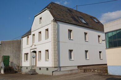 Haus zum Kauf provisionsfrei 130.000 € 10 Zimmer 280 m² Hunsrückstr Altstrimmig 56858