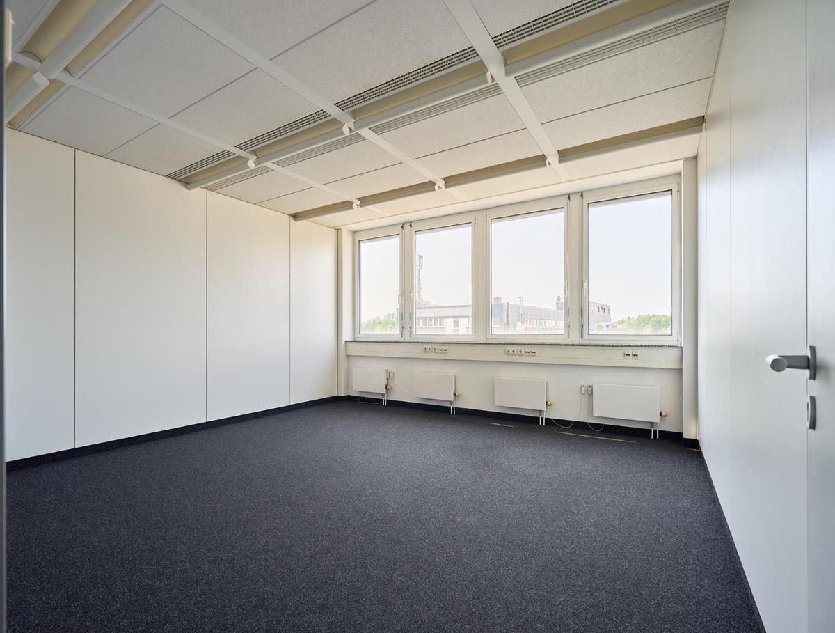 Bürofläche zur Miete 6,50 € 25 m²<br/>Bürofläche Otto-Hahn-Straße 36 Sprendlingen Dreieich 63303