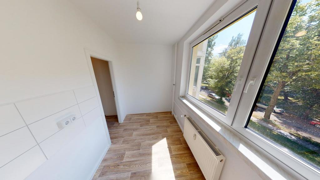 Wohnung zur Miete 441 € 3 Zimmer 79,1 m²<br/>Wohnfläche 1.<br/>Geschoss 16.11.2024<br/>Verfügbarkeit Bahnhofstr. 70 Zentrum 015 Chemnitz 09111